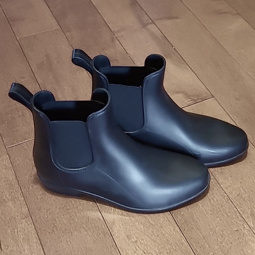 Black Chelsea Rain Boots